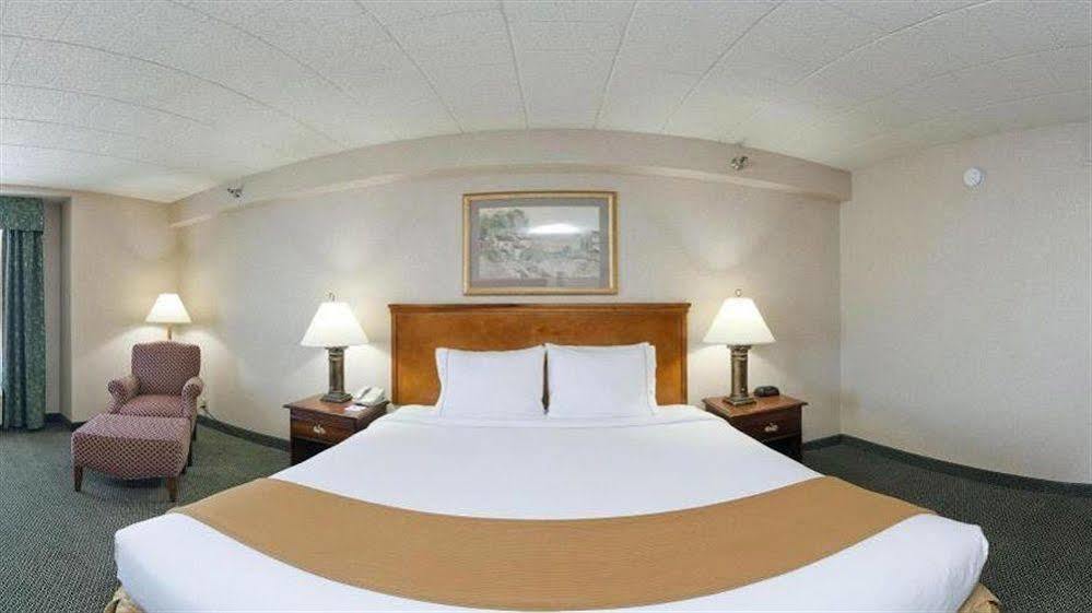 Holiday Inn Express And Suites Pittsburgh West Mifflin By Ihg Exteriér fotografie